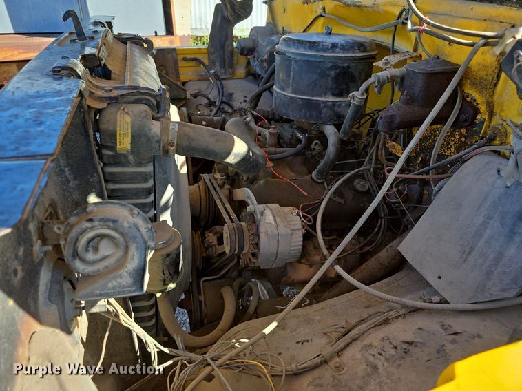 image for item DS4784 1973 GMC 6500 dump truck