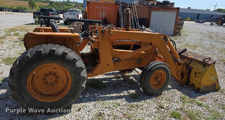 image for item DS4788 International Harvester 2510B tractor