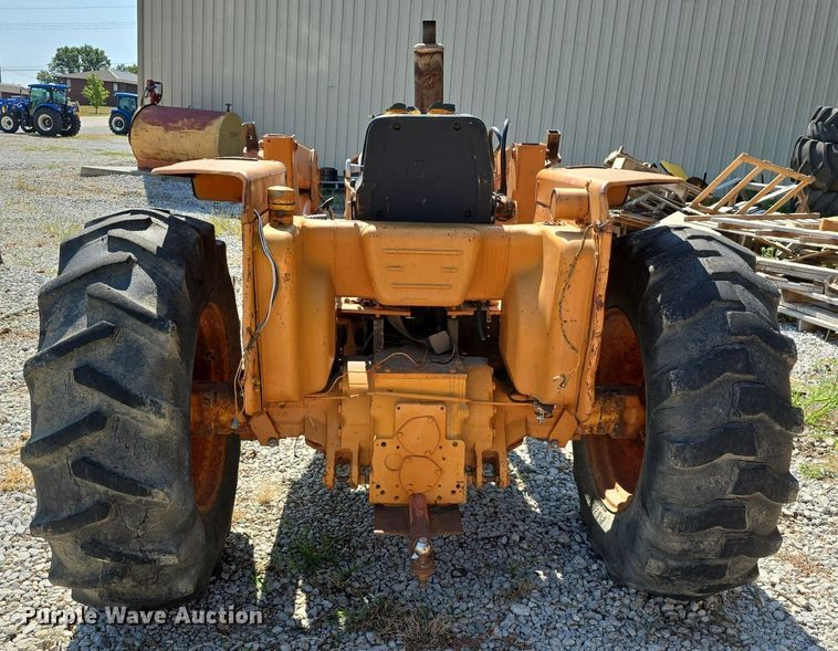 image for item DS4788 International Harvester 2510B tractor
