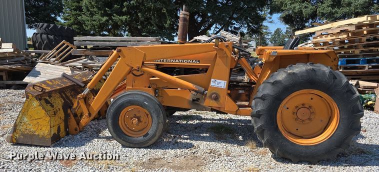 image for item DS4788 International Harvester 2510B tractor