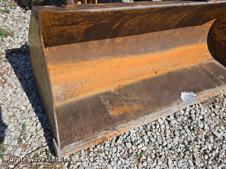 image for item DS4788 International Harvester 2510B tractor