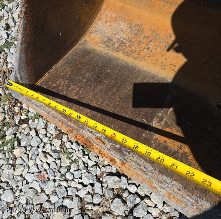 image for item DS4788 International Harvester 2510B tractor