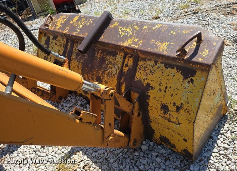 image for item DS4788 International Harvester 2510B tractor