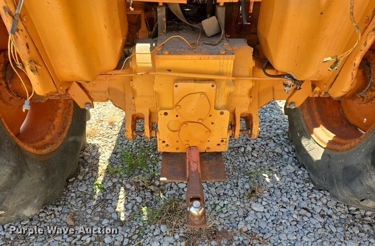 image for item DS4788 International Harvester 2510B tractor