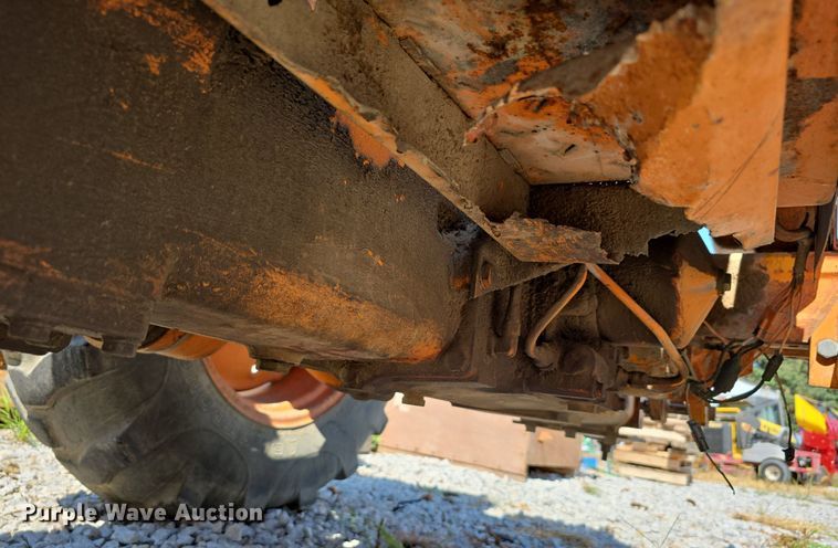 image for item DS4788 International Harvester 2510B tractor