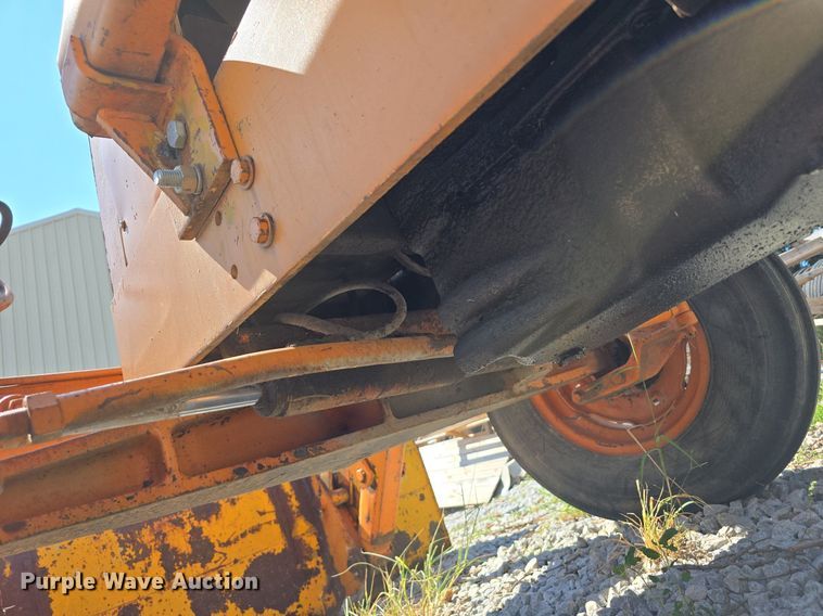 image for item DS4788 International Harvester 2510B tractor