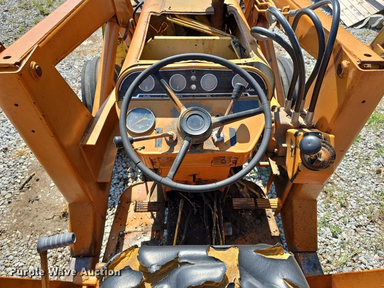 image for item DS4788 International Harvester 2510B tractor