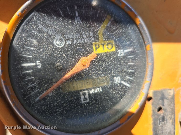 image for item DS4788 International Harvester 2510B tractor