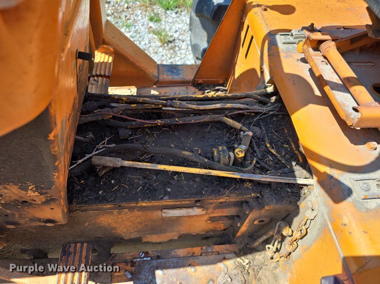 image for item DS4788 International Harvester 2510B tractor