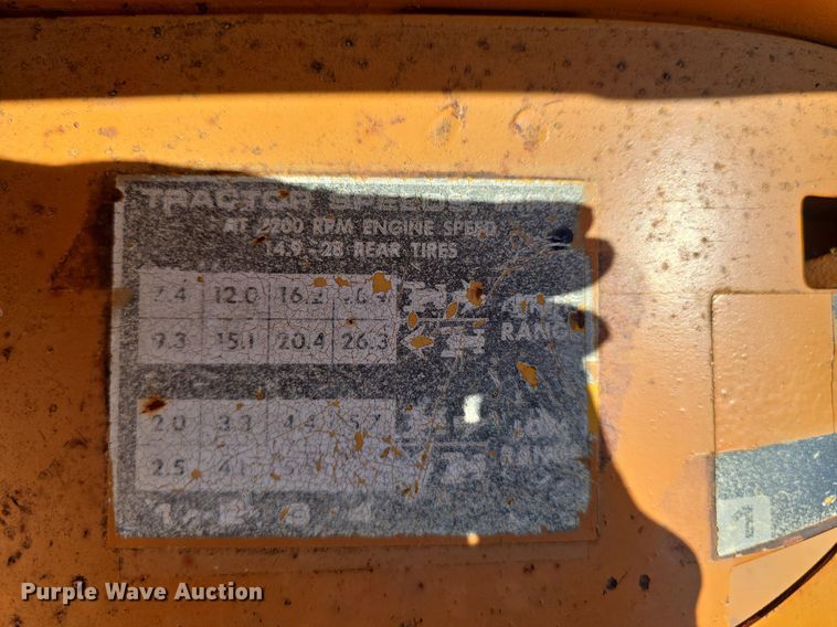 image for item DS4788 International Harvester 2510B tractor