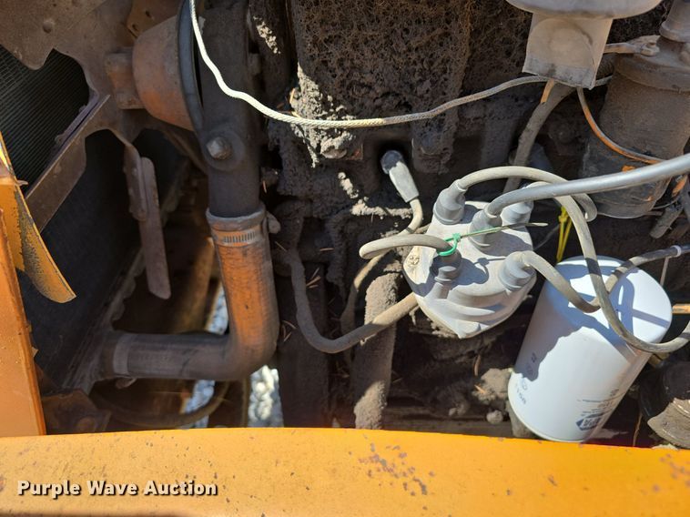 image for item DS4788 International Harvester 2510B tractor