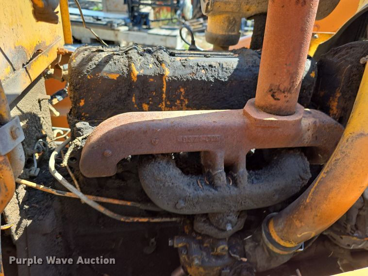 image for item DS4788 International Harvester 2510B tractor