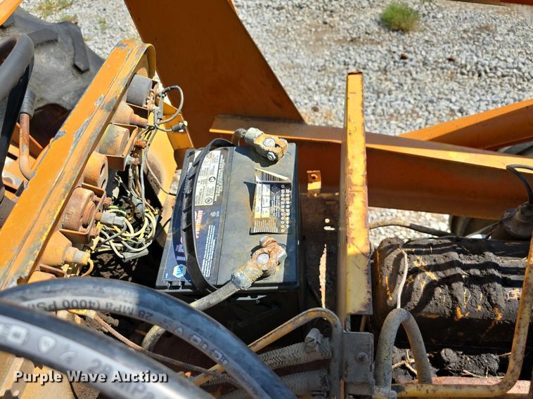 image for item DS4788 International Harvester 2510B tractor