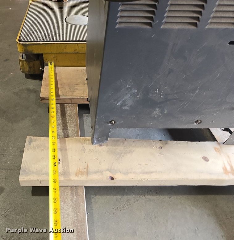 image for item DS4838 Yale 0S030EBN24TE089 order picker