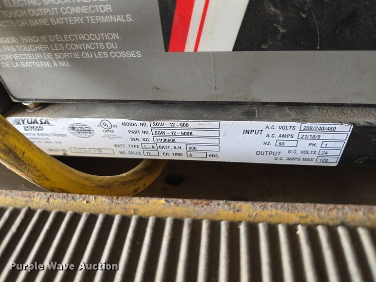 image for item DS4838 Yale 0S030EBN24TE089 order picker