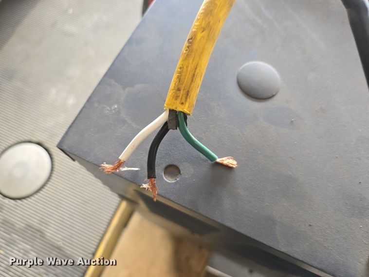 image for item DS4838 Yale 0S030EBN24TE089 order picker