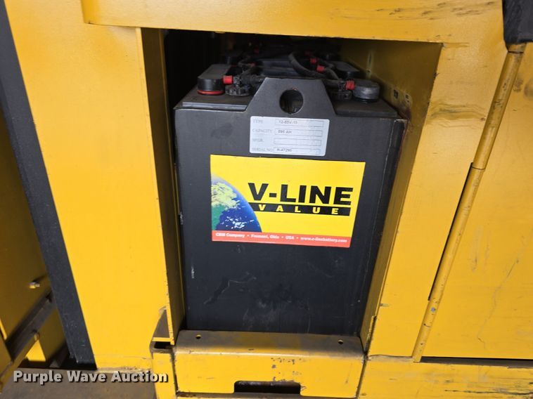 image for item DS4838 Yale 0S030EBN24TE089 order picker