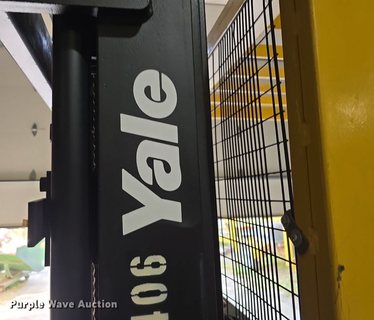 image for item DS4838 Yale 0S030EBN24TE089 order picker