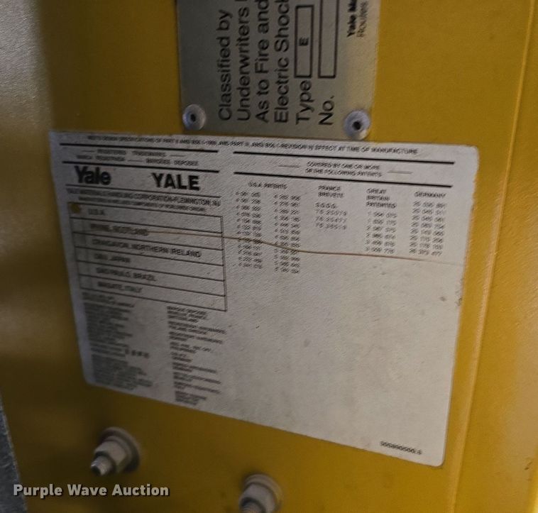 image for item DS4838 Yale 0S030EBN24TE089 order picker