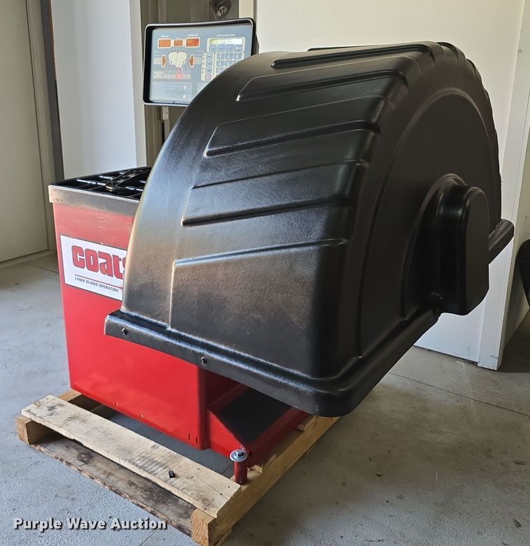 image for item DS4840 Coats 1250 Direct Drive tire balancer