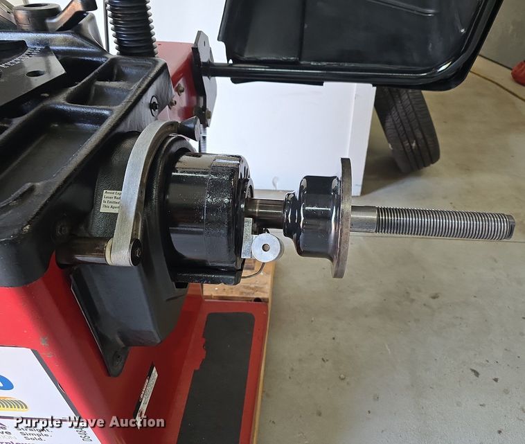 image for item DS4840 Coats 1250 Direct Drive tire balancer