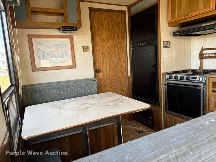 image for item DS7546 1991 Dutchman 180 camper