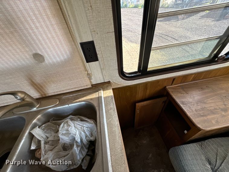 image for item DS7546 1991 Dutchman 180 camper