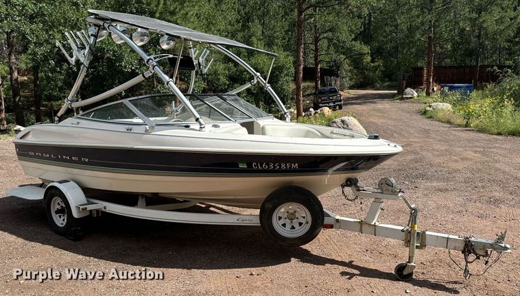 image for item DS7547 1997 Bayliner 1750LS  boat