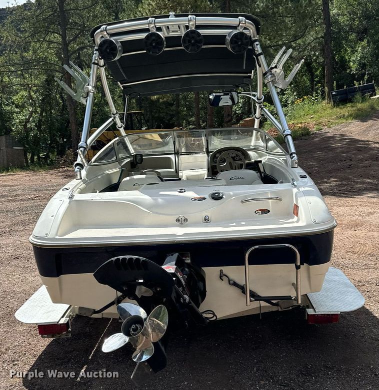 image for item DS7547 1997 Bayliner 1750LS  boat