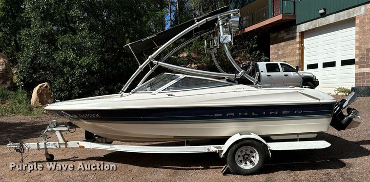 image for item DS7547 1997 Bayliner 1750LS  boat