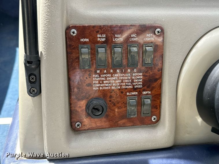 image for item DS7547 1997 Bayliner 1750LS  boat