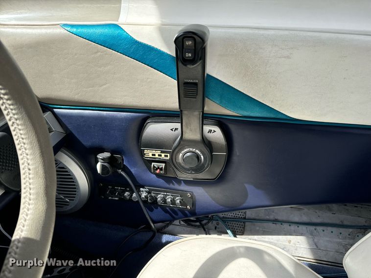 image for item DS7547 1997 Bayliner 1750LS  boat