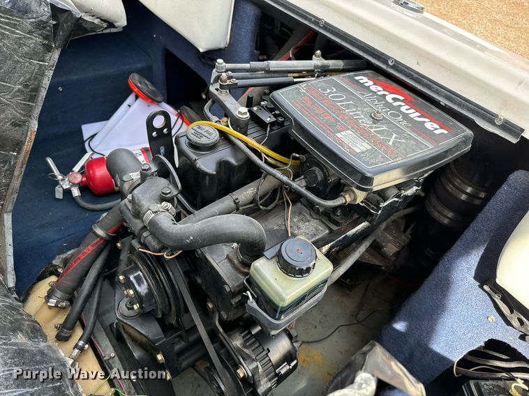 image for item DS7547 1997 Bayliner 1750LS  boat