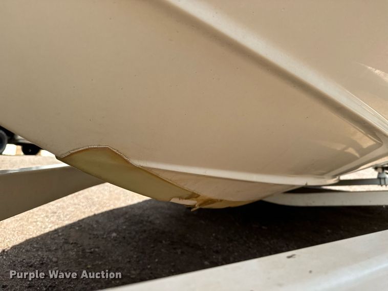 image for item DS7547 1997 Bayliner 1750LS  boat