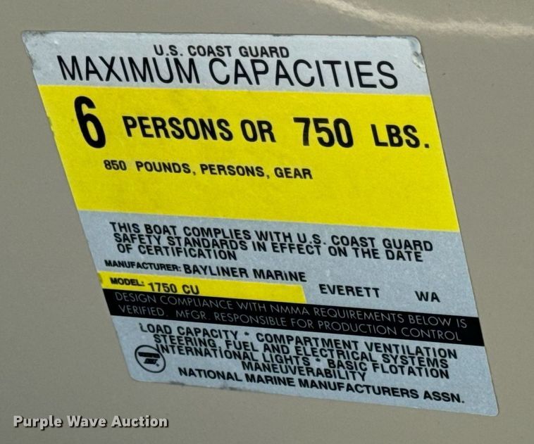 image for item DS7547 1997 Bayliner 1750LS  boat