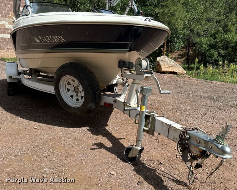 image for item DS7547 1997 Bayliner 1750LS  boat