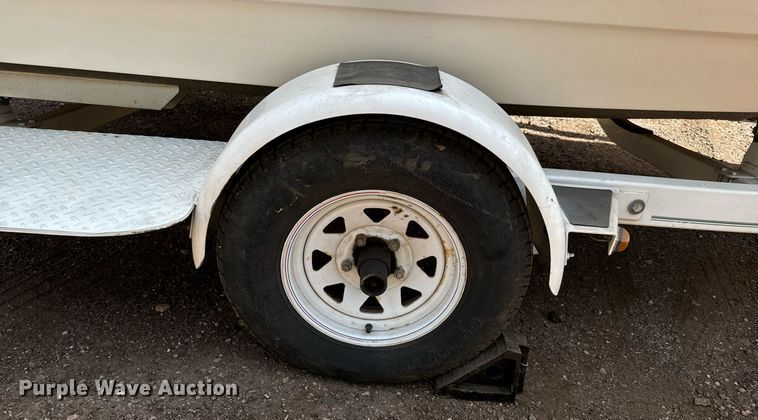 image for item DS7547 1997 Bayliner 1750LS  boat