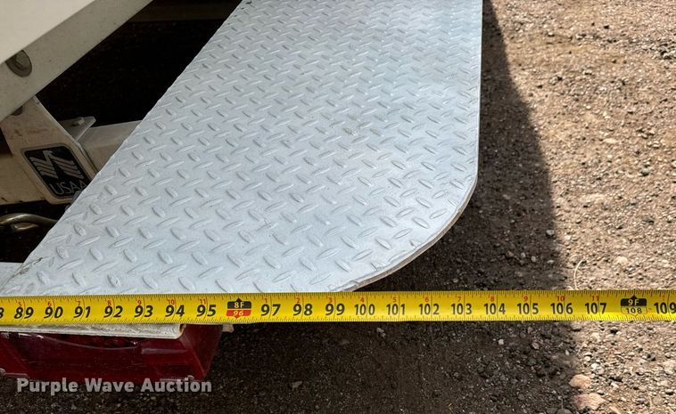 image for item DS7547 1997 Bayliner 1750LS  boat