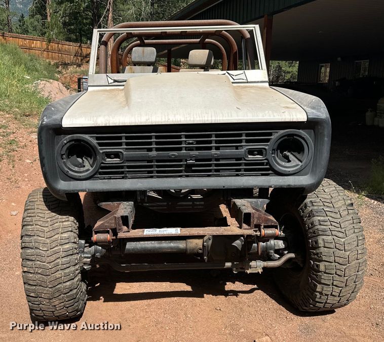 image for item DS7548 1967 Ford Bronco SUV