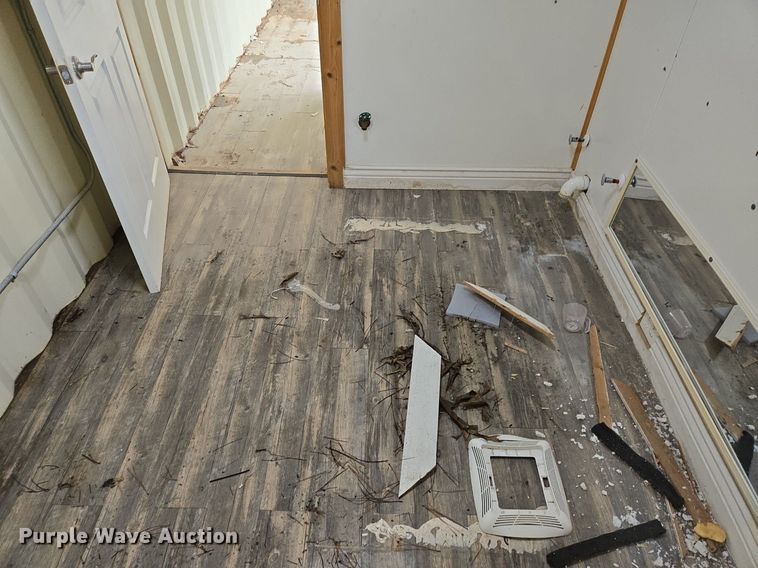 image for item DT5252 Office container