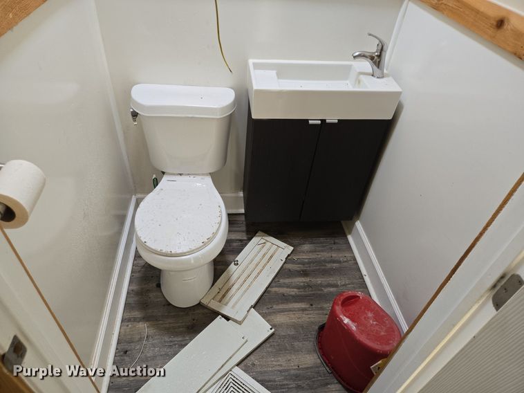 image for item DT5252 Office container