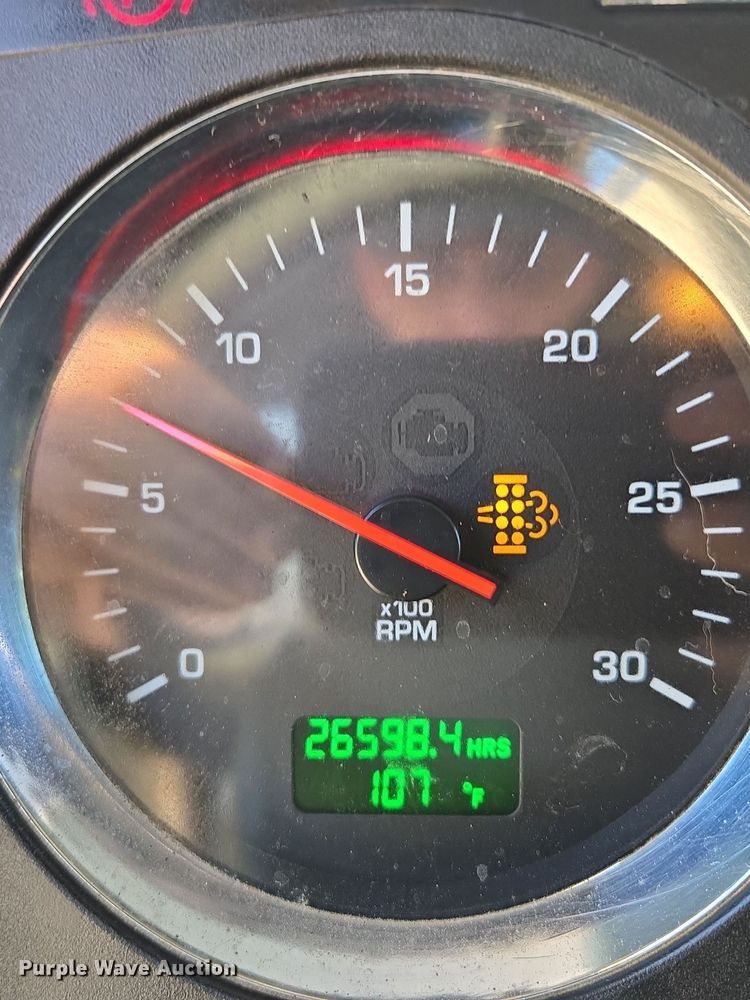 image for item DT7758 2010 Kenworth T800 truck cab and chassis