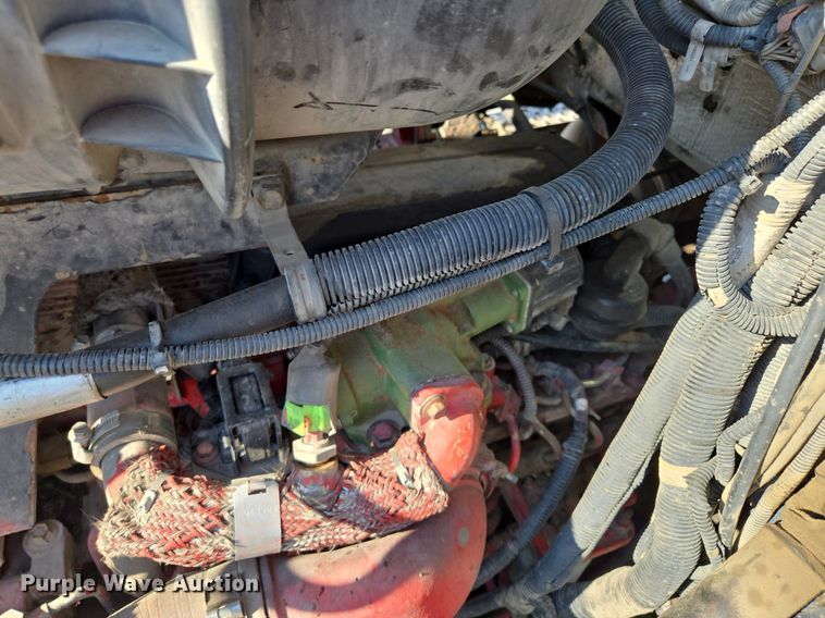 image for item DT7758 2010 Kenworth T800 truck cab and chassis