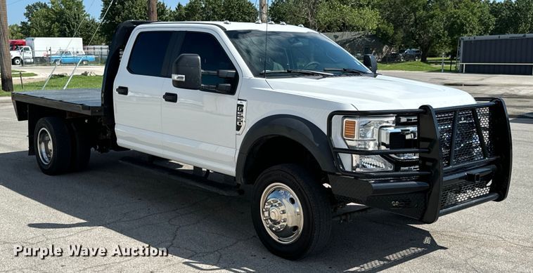 image for item DX1082 2022 Ford F550 Super Duty XL Crew Cab pickup truck