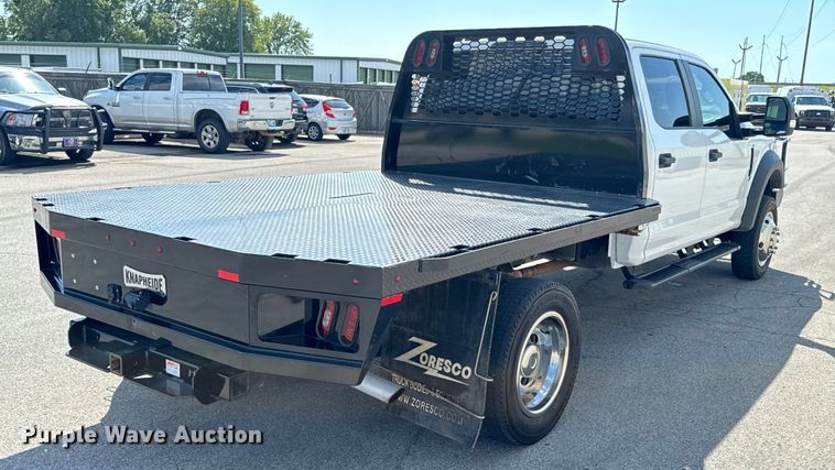 image for item DX1082 2022 Ford F550 Super Duty XL Crew Cab pickup truck