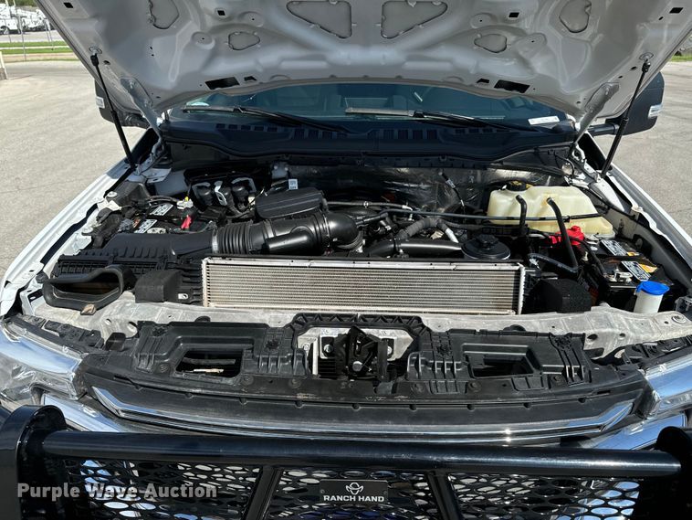 image for item DX1082 2022 Ford F550 Super Duty XL Crew Cab pickup truck