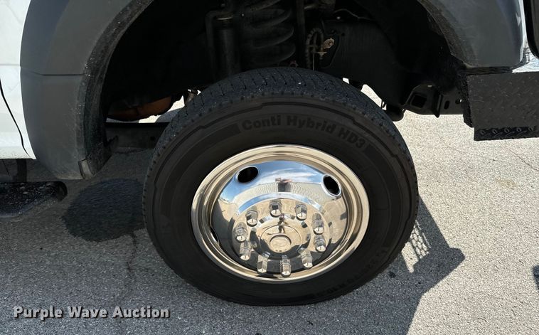 image for item DX1082 2022 Ford F550 Super Duty XL Crew Cab pickup truck