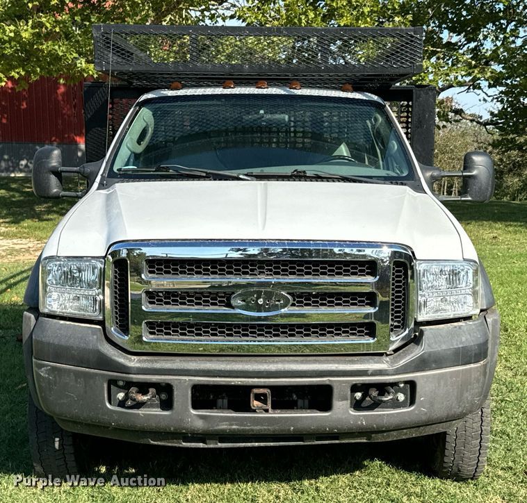 image for item DX1124 2006 Ford F550 Super Duty XL flatbed truck