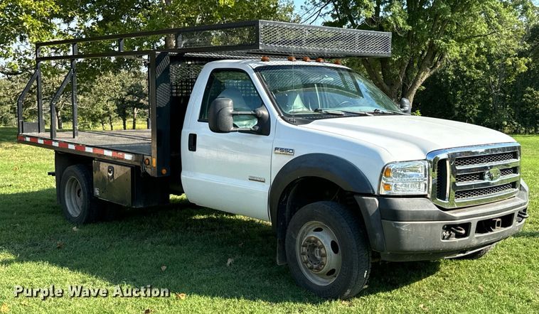 image for item DX1124 2006 Ford F550 Super Duty XL flatbed truck