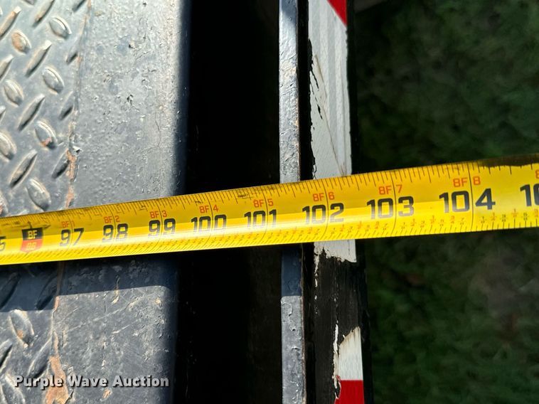 image for item DX1124 2006 Ford F550 Super Duty XL flatbed truck